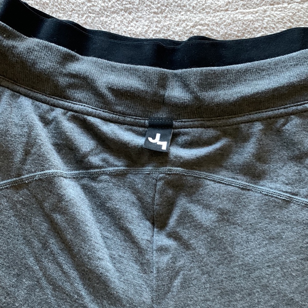 Active Wear - Picture 7 of 7